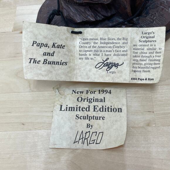 Largo Papa, Kate and The Bunnies Limited Edition Sculpture Numbered 714/7500 EUC - Picture 7 of 14
